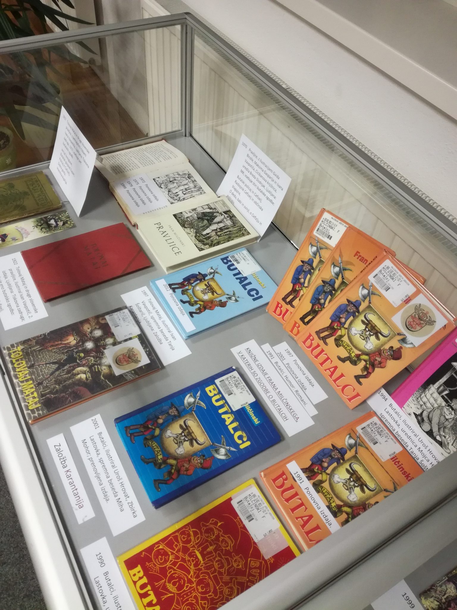 IMG 20170928 194622 - Butalci - razstava knjižnih izdaj ob 150-letnici rojstva Frana Milčinskega