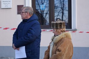 DSC07993 300x200 - Odkritje doprsnega kipa Jožeta Udoviča ob 30-letnici poimenovanja knjižnice