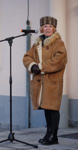 DSC07994 156x300 - Odkritje doprsnega kipa Jožeta Udoviča ob 30-letnici poimenovanja knjižnice