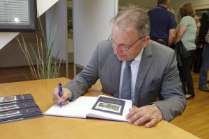 DSC04443 300x200 - Lojze Perko: Svet ob Cerkniškem jezeru