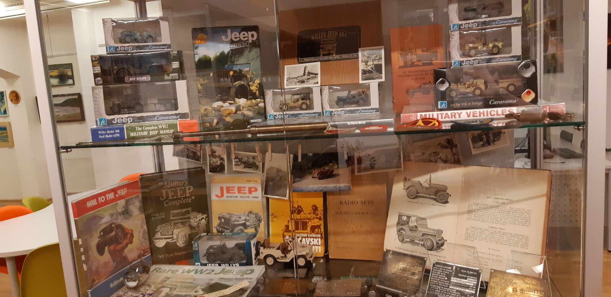 20190521 193506 - Luka Zalokar - razstava zbirke Jeep '43