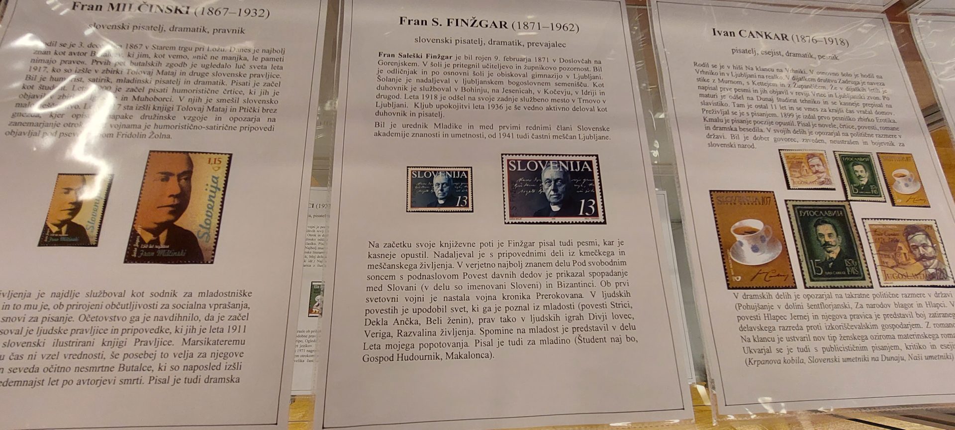 20220524 182707 - Literatura na znamkah - razstava znamk iz zbirke Marinke Cempre Turk