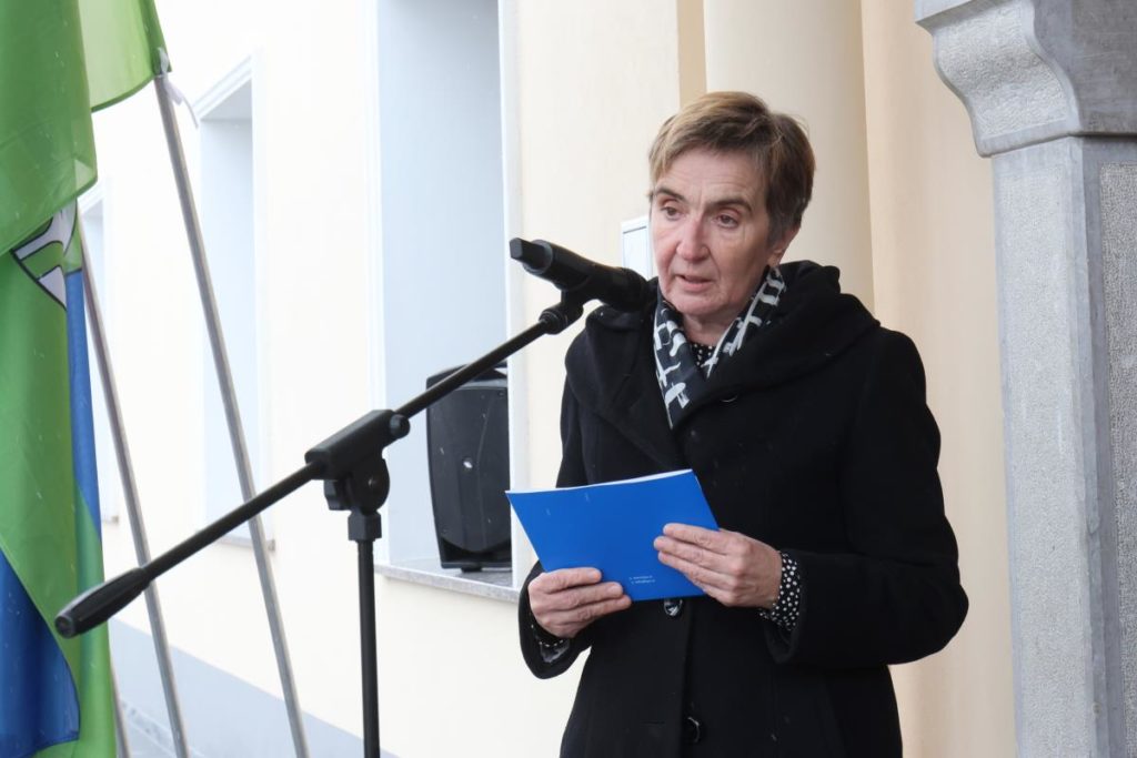 l 696528Odkritje doprsnega kipa dr Alfreda Serka 09 Foto Ljubo Vukelic 1024x683 - Odkritje doprsnega kipa dr. Alfredu Šerku