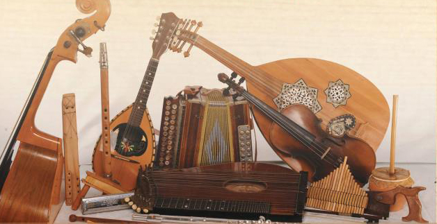 Podpis namere za digitalizacijo arhiva ljudskih pesmi Notranjske