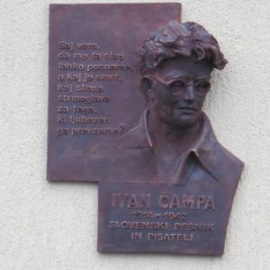Čampa-Ivan-spominska-plošča-1