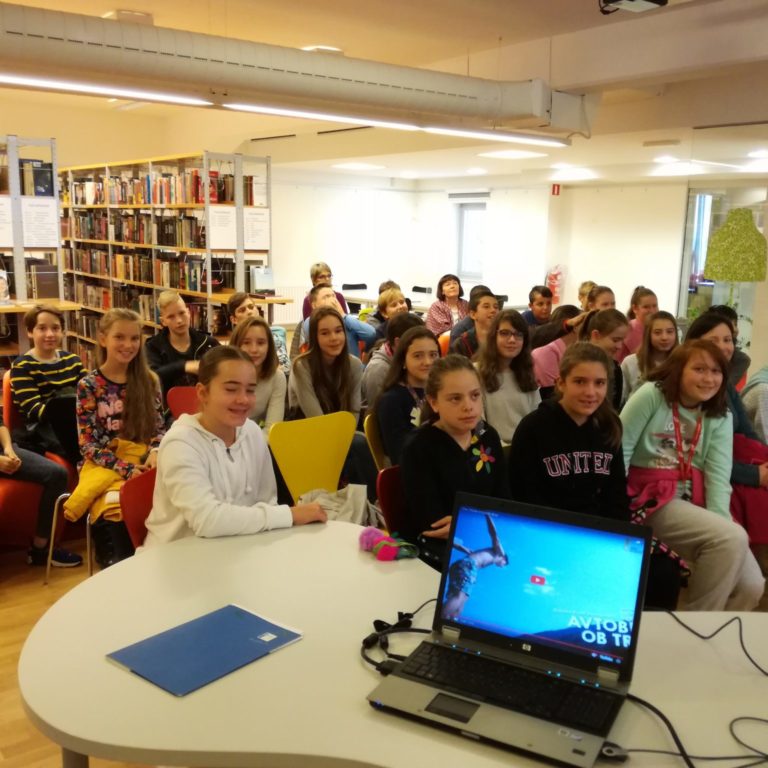 »Rastem s knjigo« tudi na Rakeku