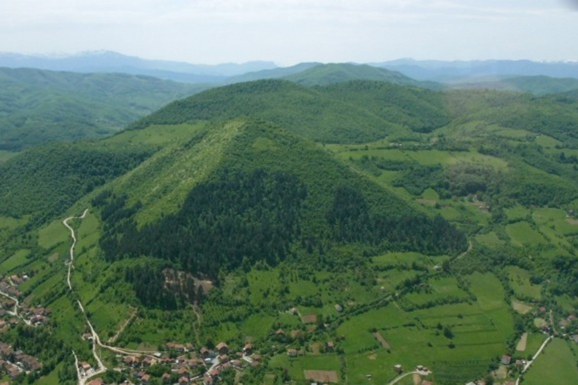 Irena Jarc: Piramide v Bosni in po svetu