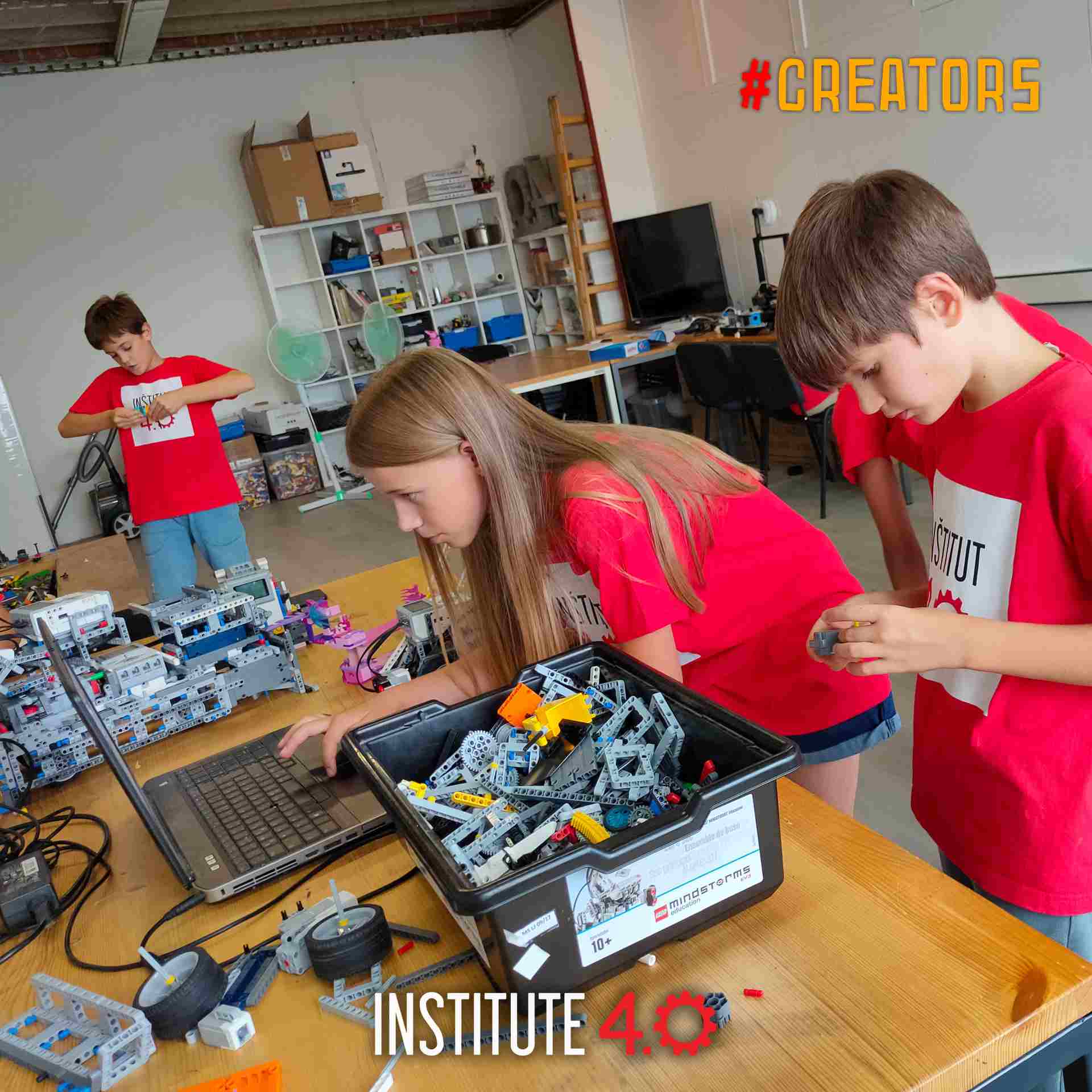 Robotsko-tehnološki dogodek za vse generacije