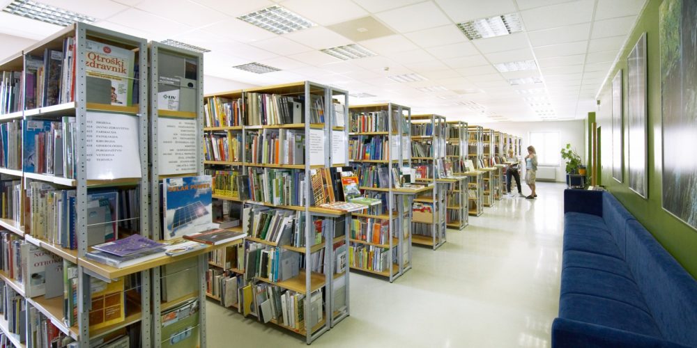 Vstop v knjižnico možen le z izpolnjenim PCT pogojem